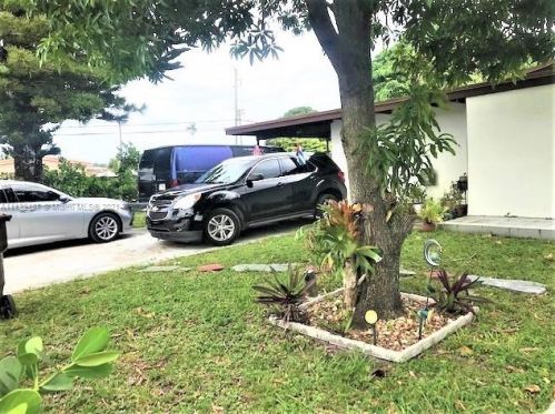 5999 14th Ct, Hialeah, FL 33012-6244