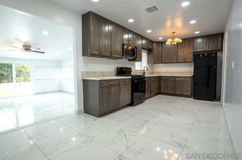 765 Denise Ln, El Cajon CA  92020-6413 exterior