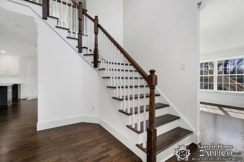 201 Beverly Rd, White Plains, NY 10605-3709