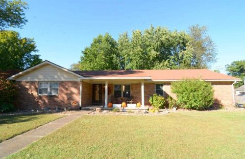 8300 Larch Pl, Newburgh, IN 47630-2510