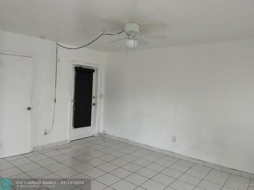 505 20th Ave, Hollywood FL  33020-4003 exterior