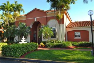 8530 1st St, Hollywood FL  33025-1498 exterior