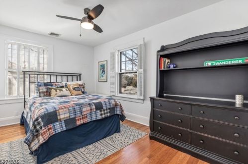 645 Raymond St, Westfield NJ  07090-2451 exterior