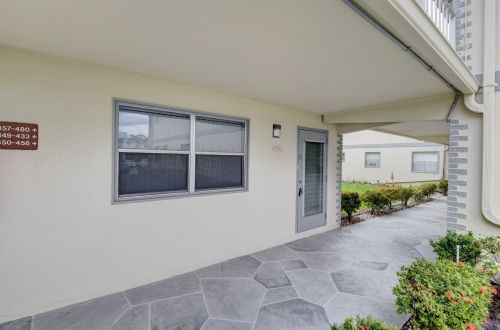 450 Brittany J, Delray Beach, FL 33446-1143