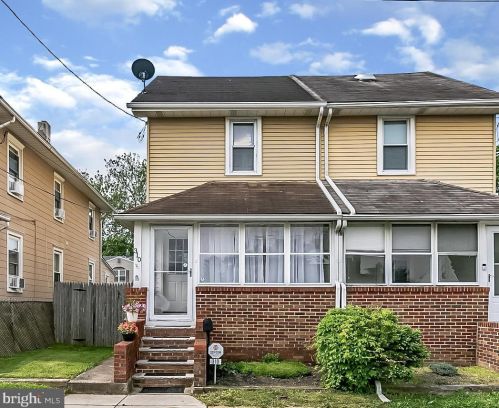 310 3rd St, Florence, NJ 08518-2006
