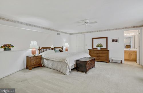1214 White Birch Ln, Carlisle PA  17013-3591 exterior