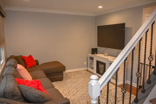 38 Gertrude St, Clark NJ  07066-3212 exterior