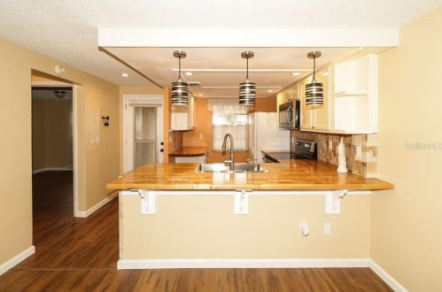 4445 Rustic Dr, New Port Richey, FL 34652-5217