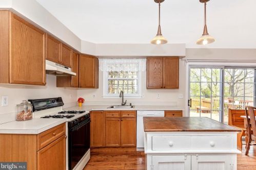 309 Williams Cir, Collegeville PA  19473-2344 exterior