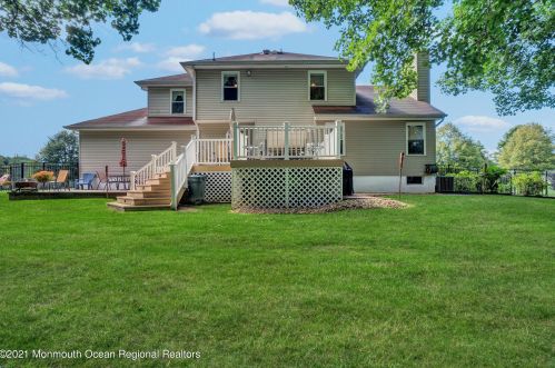 305 Bartley Rd, Jackson Twp NJ  08527-1166 exterior