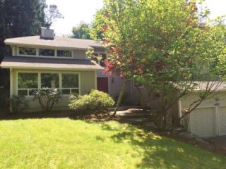 713 Woods Ct, Bremerton, WA 98311-2578