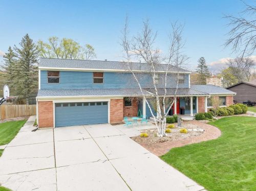240 Roselawn Blvd, Green Bay, WI 54301-1304