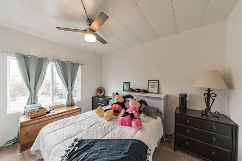 692 Adele St, Orange CA  92867-7458 exterior