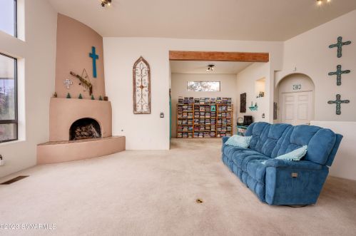 105 Castle Rock Trl, Sedona AZ 86336-6820 exterior