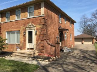 2881 Chamberlain Rd, Akron, OH 44333-3453