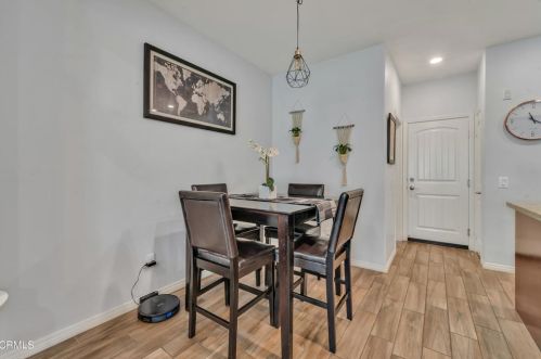 28778 Calle De La Paz Dr, Santa Clarita CA  91354-3006 exterior
