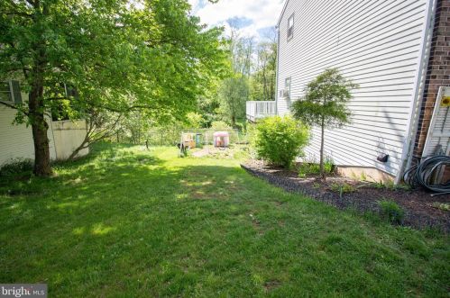 62 White Dogwood Dr, Etters PA  17319-9569 exterior