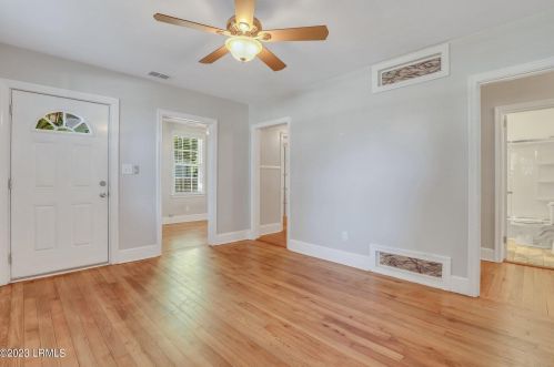 2704 Oaklawn St, Beaufort SC  29902-4335 exterior