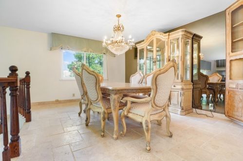 8411 Ives St, Paramount CA 90723-4441 exterior