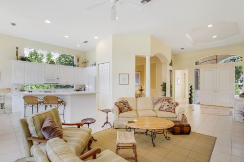 6778 Oakmont Way, West Palm Beach, FL 33412-2438