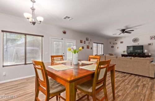 10517 Magnolia St, Tolleson AZ  85353-5623 exterior