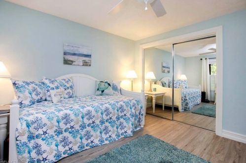 1275 Par Vw Dr, Sanibel FL  33957-6401 exterior