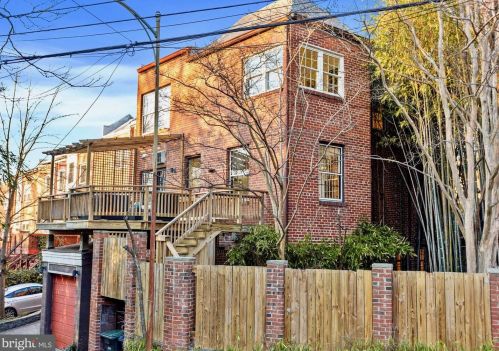 1748 Hobart St, Washington, DC 20009-2908