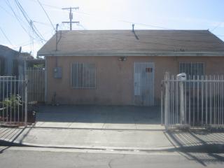 13111 Aranbe Ave, Compton, CA 90222-2532