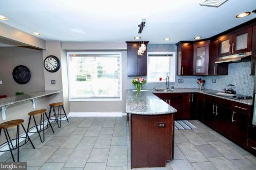 410 Steven St, Norristown PA  19403-2614 exterior