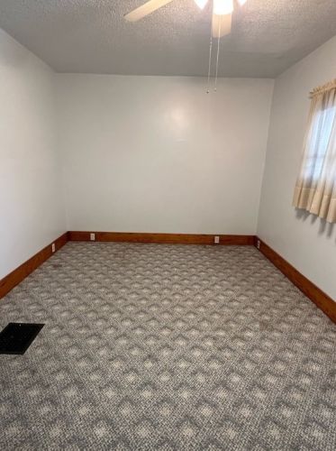 1242 Taylor Ave, New Kensington PA  15068-5531 exterior