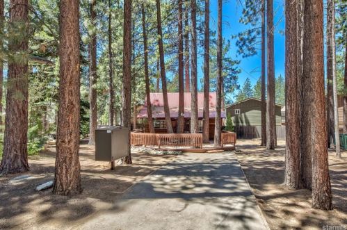 1032 Cellador Rd, South Lake Tahoe CA  96150-8828 exterior