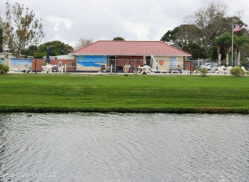 1061 Barefoot Cir, Sebastian, FL 32976-7014