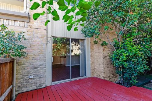 2620 Custer Pkwy, Richardson TX  75080-1616 exterior