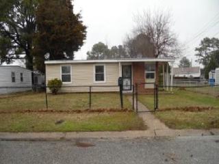 217 Velva Dr, Chesapeake VA  23325-3532 exterior