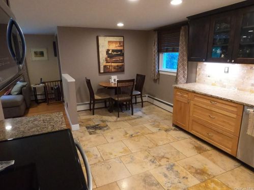 14 Montfort Woods Rd, New Hamburg NY  12590-3510 exterior
