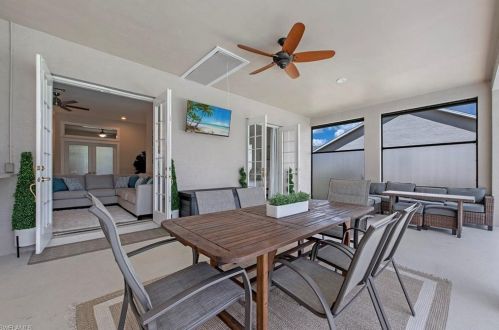 162 Palmetto Dunes Cir, Naples FL  34113-7554 exterior