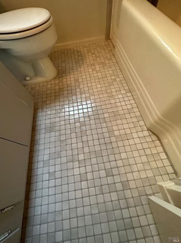 511 Yulupa Ave, Santa Rosa CA  95405-6802 exterior