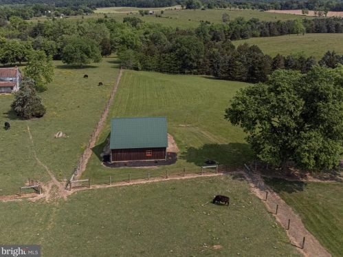 803 Hook Hill Rd, Richmond National Battlefiel VA  22835-3505 exterior