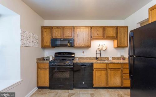 429 Saw Mill Ct, Norristown PA  19401-2050 exterior