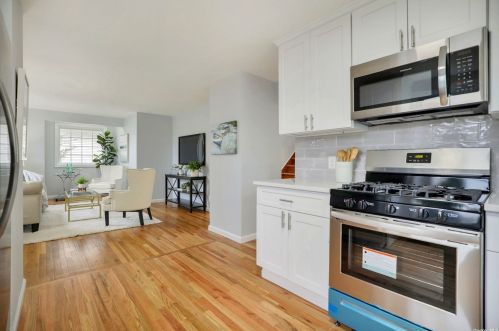 19 Revere Ave, Bethpage NY  11714-3115 exterior