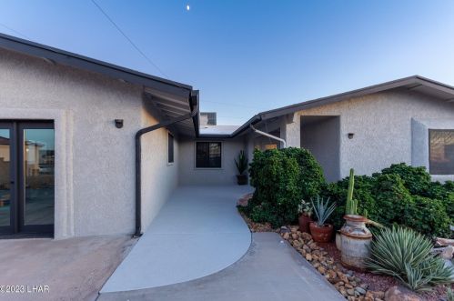 3810 Texoma Dr, Lake Havasu City, AZ 86404-3519