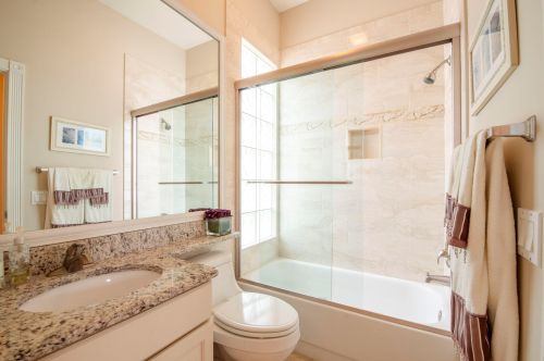 8208 Palm Hammock Ln, Hobe Sound FL 33455-8223 exterior