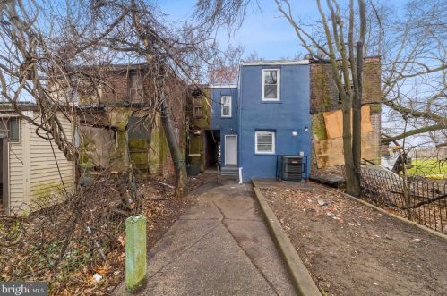 630 24th St, Camden NJ  08105-3806 exterior