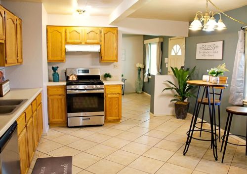 636 Q St, Rio Linda CA  95673-1427 exterior