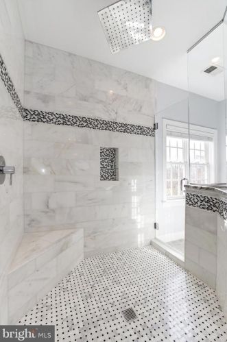 19376 Ml Dm Pl, Leesburg VA 20176-1637 exterior