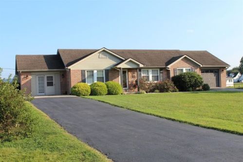 106 Rainbow Dr, Berea, KY 40403-9002