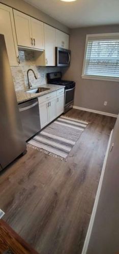 333 Poe Dr, Pittsburgh, PA 15235-4647