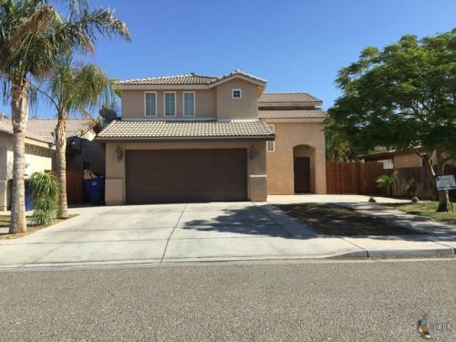 1273 R Tamayo St, Calexico, CA 92231-3946