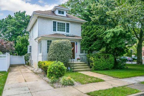 3186 Wilmarth Pl, North Wantagh, NY 11793-3835