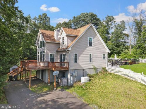 300 Spring Rd, Palmerton, PA 18071-6064